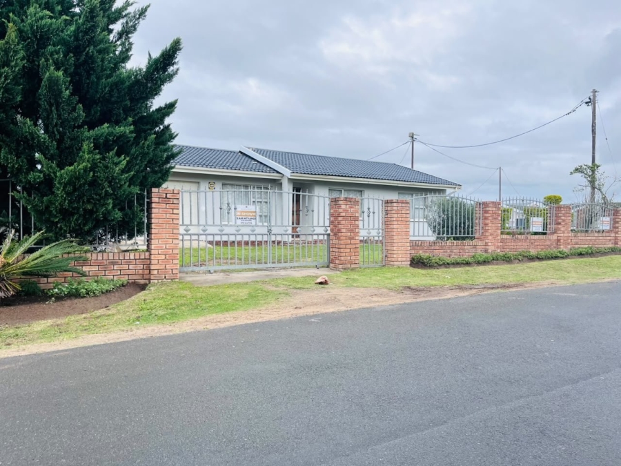 3 Bedroom Property for Sale in Amalinda Eastern Cape